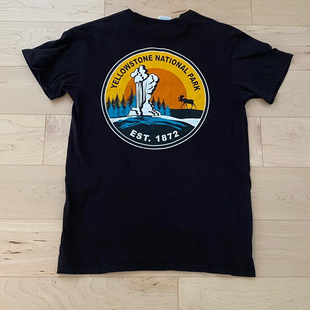 Yellowstone National Park Black Graphic T-Shirt